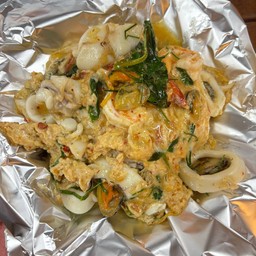 ข้าวไข่ข้นห่อหมกทะเล