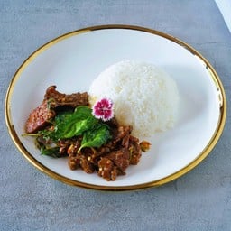 ข้าวกะเพราเนื้อตุ๋นนาน 5 ชั่วโมงสูตรคุณย่าน้องไก่