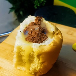 ขนมปังไส้โอวัลติน