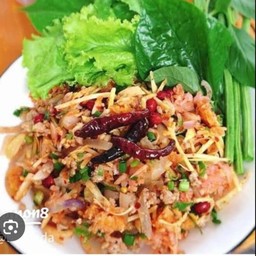 ยำแหนมคลุกหมูสับ