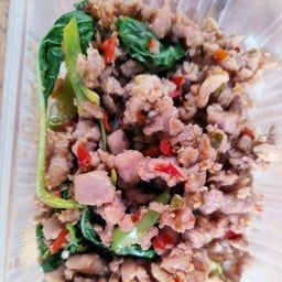 กะเพราไก่สับรสจัดจ้าน
