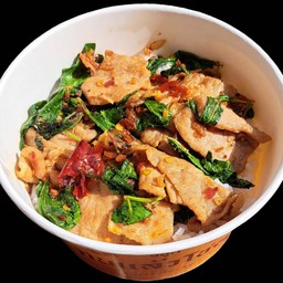 กระเพราหมูหมัก