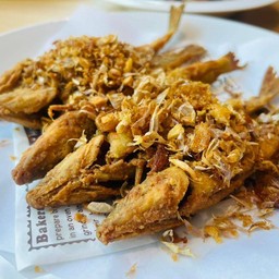 ปลาทรายทอดขมิ้น