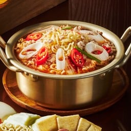 บะหมี่เกาหลีหมูสับกิมจิรสเผ็ด