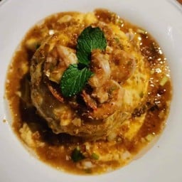 ข้าวไข่ข้นกุ้งซอสกระเทียม