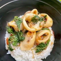 กะเพราเสด็จแม่