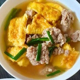 แกงจืดไข่น้ำหมูสับ