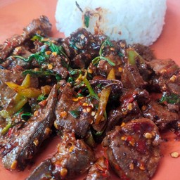 ข้าวกะเพราตับหมู