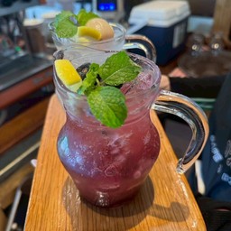 มิกซ์เบอร์รี่โมจิโต๊ะ