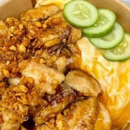 ข้าวไข่ข้นทอดกระเทียมราดข้าว