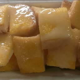 ขนมปังปิ้ง เนย นม น้ำตาล