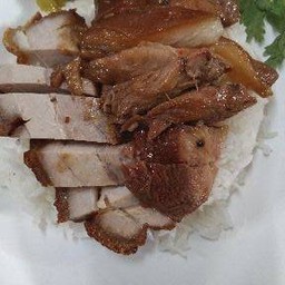 ข้าวสวย หมูกรอบ+ขาหมู