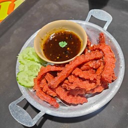 เฟรนฟรายไส้กรอกแดงทอดกรอบ