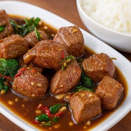เนื้อสันใน ผัดกะเพรา (200 กรัม)