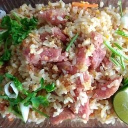 ข้าวผัดแหนม