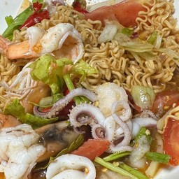 ยำมาม่าทะเล