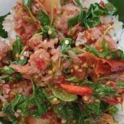 ข้าวกะเพราแหนม