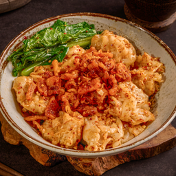 เกี๊ยวน้ำพริกกากหมู (เลือกได้)