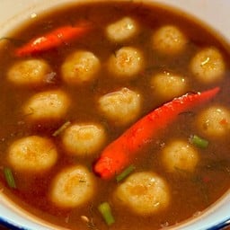 ชุดขนมจีนน้ำยาลาว