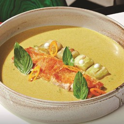 แกงระแวงไก่คลองไผ่ โคราช และมะเขือยาวเผาถ่าน