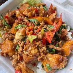 กะเพราเต้าหู้หมูสับ