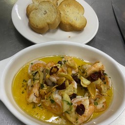 กุ้งแชบ๊วยผัดกระเทียม