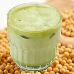 น้ำเต้าหู้ชาเขียว