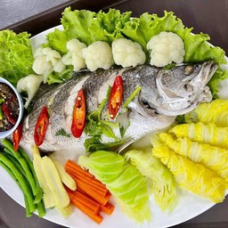 ปลากระพงนึ่งจิ้มแจ่ว