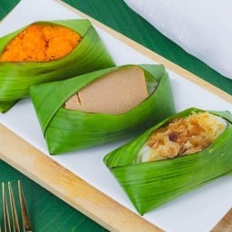 ข้าวเหนียวหน้ารวม 3 ชิ้น