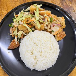 ข้าวยำไก่แซ่บ