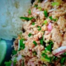 ข้าวลาบหมู