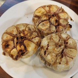 กระเทียมอบ baked garlic