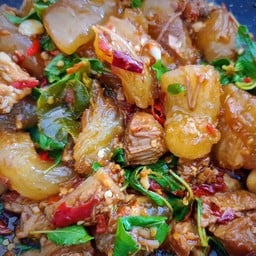 กระเพราเนื้อรวม เพลินพุง