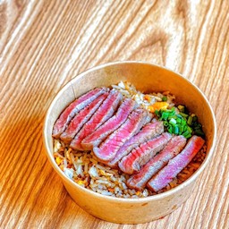 ข้าวผัดมันเนื้อพิคานย่า