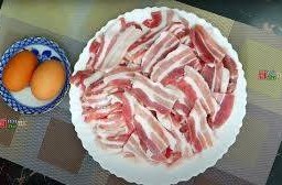 สามชั้นจานเล็ก