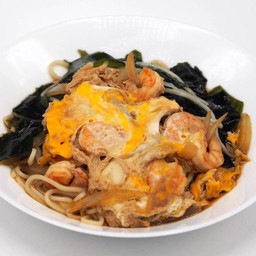 ราเมงกุ้งราดไข่