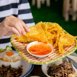 เกี๊ยวทอดหมูเด้ง