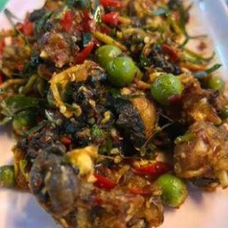 ผัดกระเพรากบ/เป็นกับข้าว