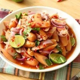 ยำไส้กรอก