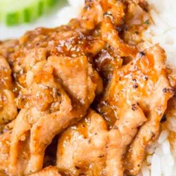 หมูกระเทียม