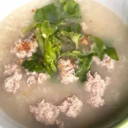 ข้าวต้มหมูสับ