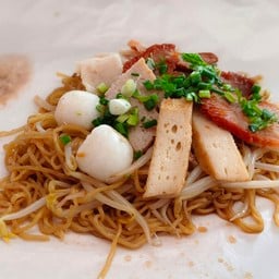 ร้านก๋วยเตี๋ยวเจ้พร