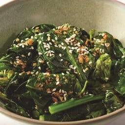 ผัดผักประจำบ้าน