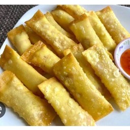 เกี๊ยวห่อปูอัดทอดกรอบ