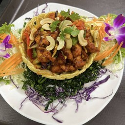 ไก่ผัดเม็ดมะม่วง