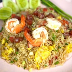 ข้าวผัดฮ่องเต้(กุ้ง กุนเชียง หมูแดง)