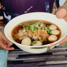 เตี๋ยวหมูตุ๋น