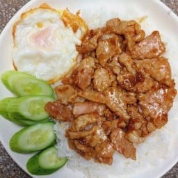 ไก่กะเทียม