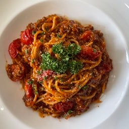 สปาเก็ตตี้ เนื้อสับซอสมะเขือเทศ