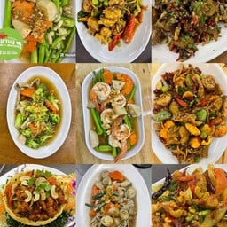 ผัดบล็อคโครี่ทะเล